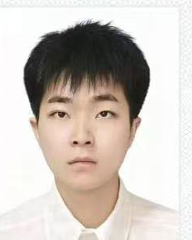 付劲潮资质人员照片